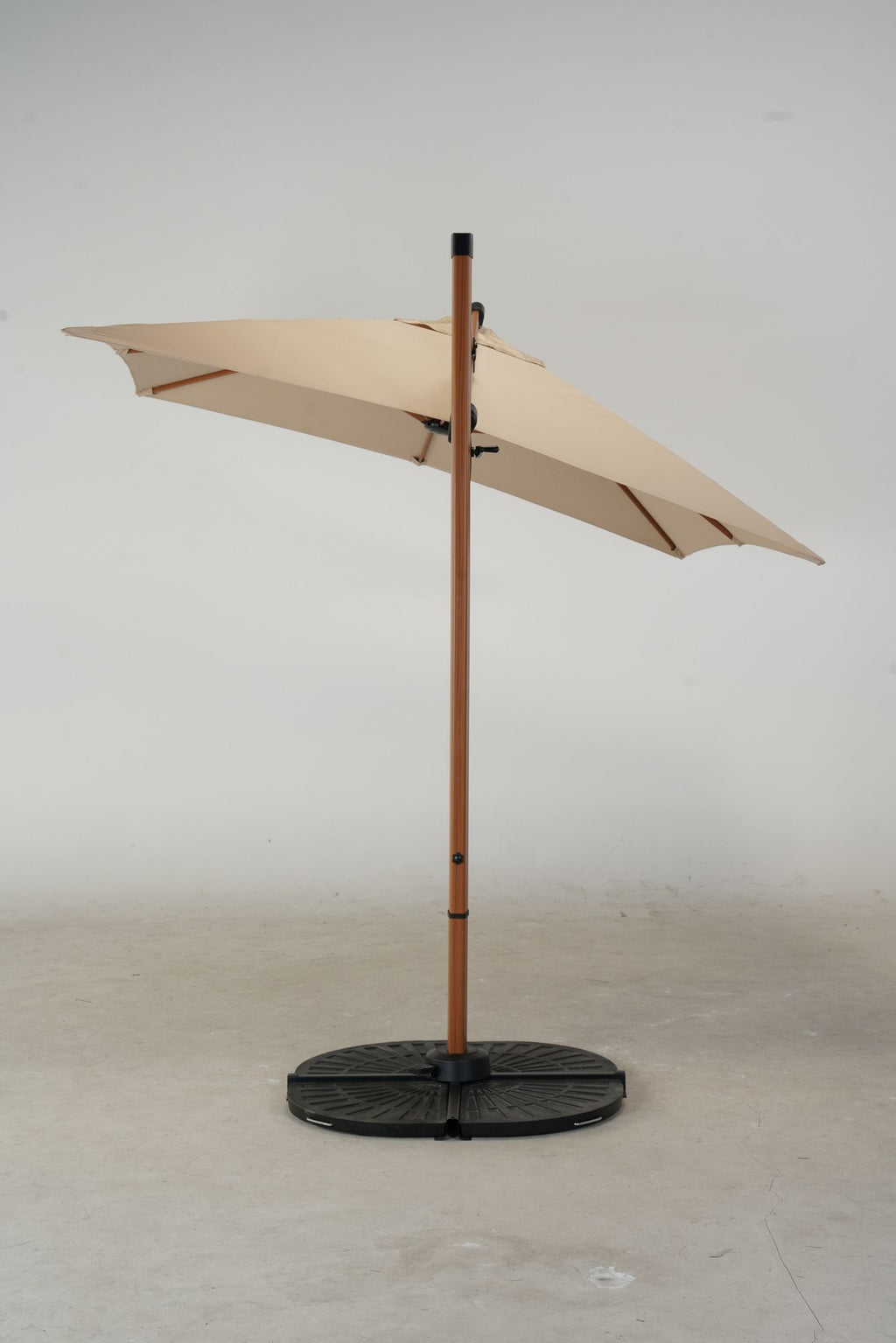 Aluminum Cantilever Patio Umbrella with 360° Rotation & 45° Tilt