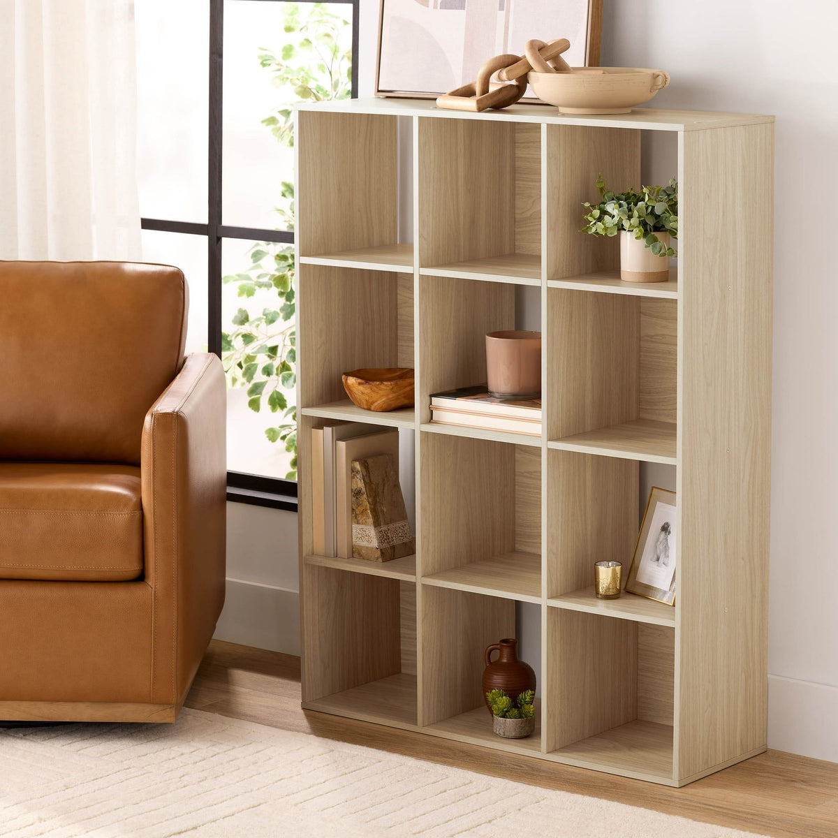Twelve-Cube Organizer with Flexible Orientation