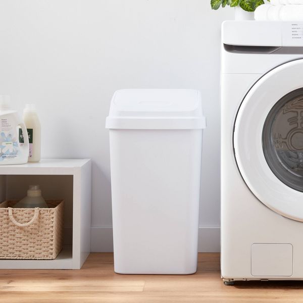 Swing Top Waste Basket with Space-Efficient Design