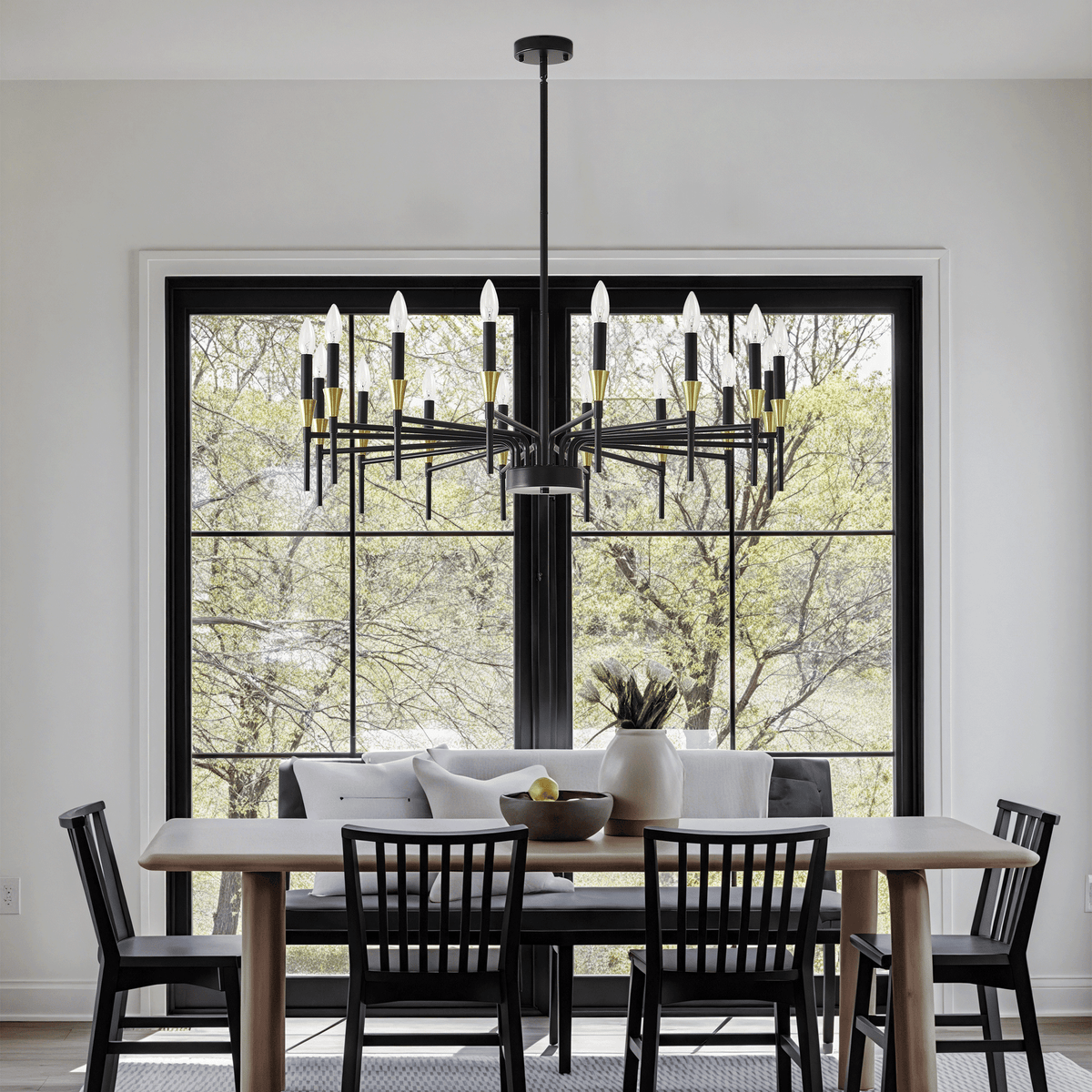 Black and Gold 16-Light Candle-Style Chandelier
