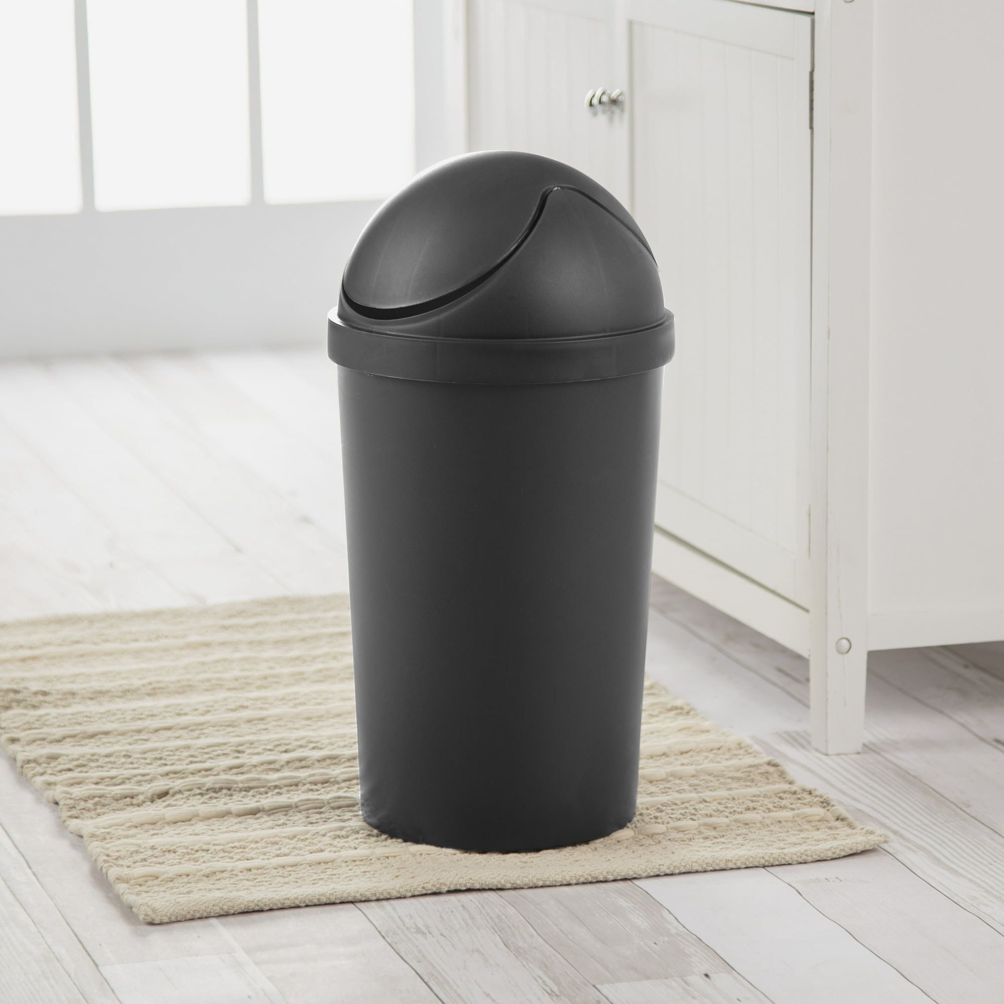 Space-Saving Wastebasket for Smaller Spaces