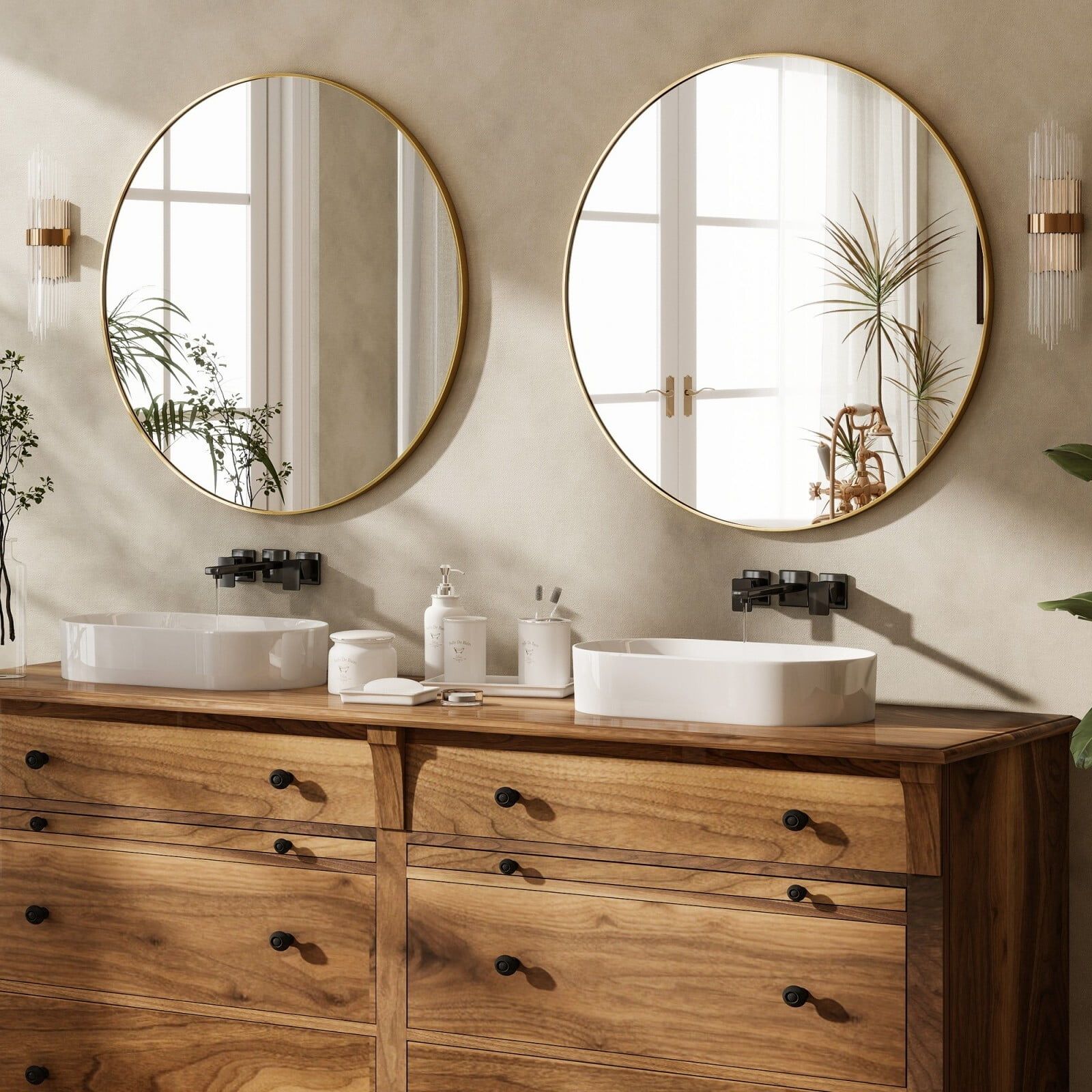 24 Round Wall Mirror with Sleek Gold Aluminum Frame