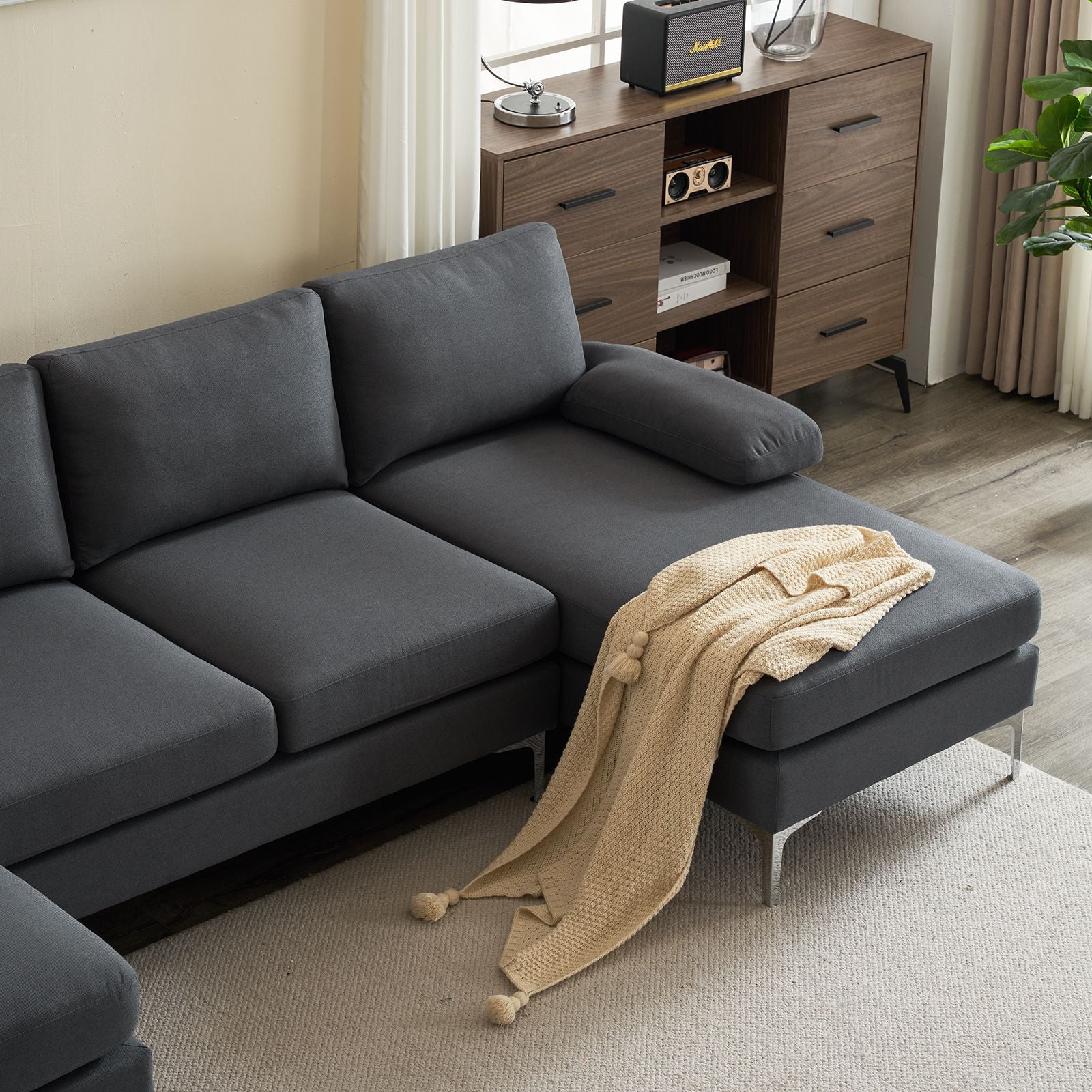 U-Shaped Modular Sofa for Relaxed Gatherings