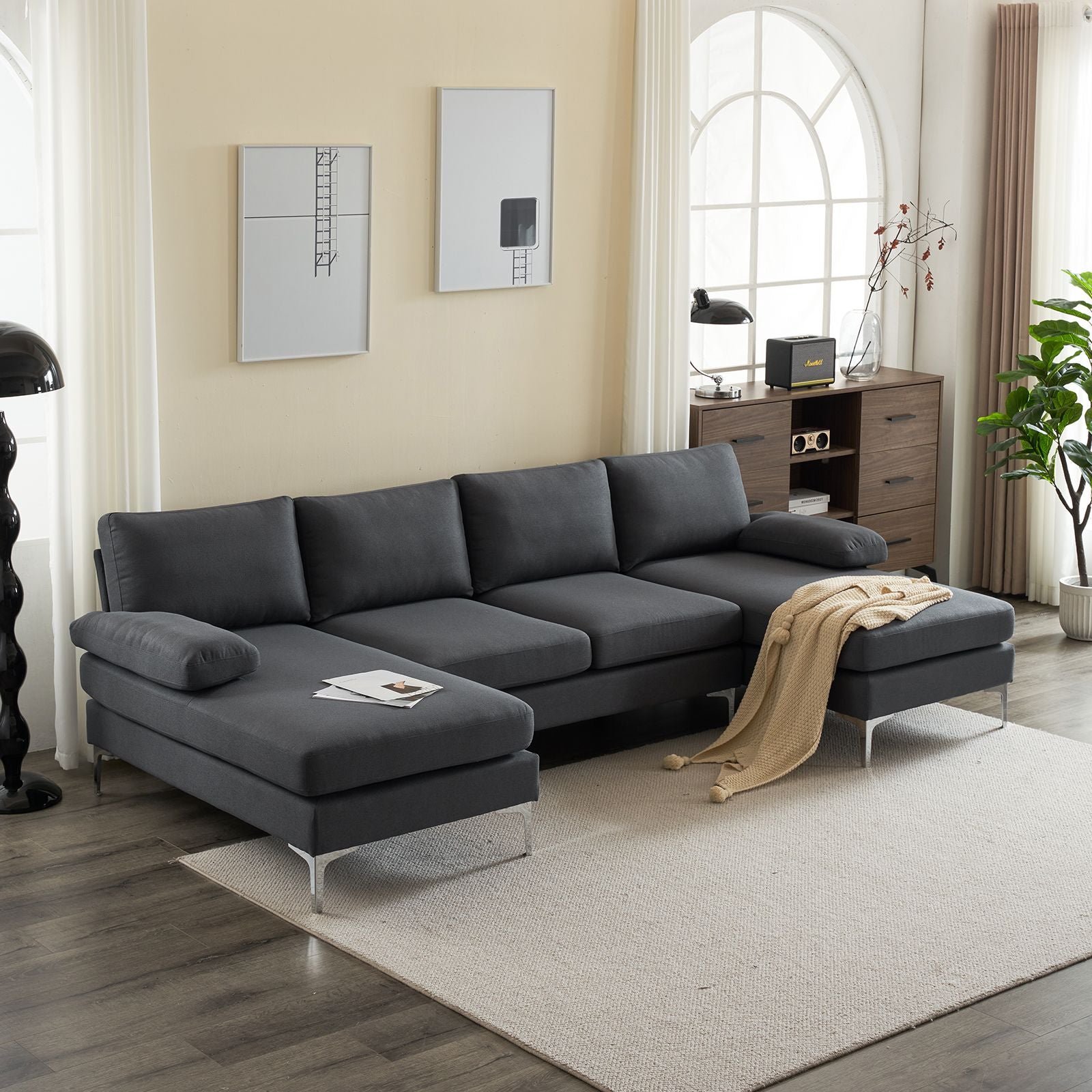 U-Shaped Modular Sofa for Relaxed Gatherings