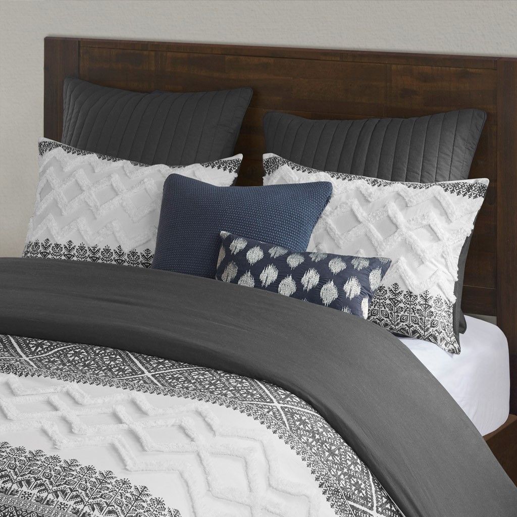 Botanical Comforter Set with Chenille Tufting