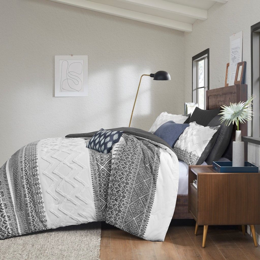 Botanical Comforter Set with Chenille Tufting