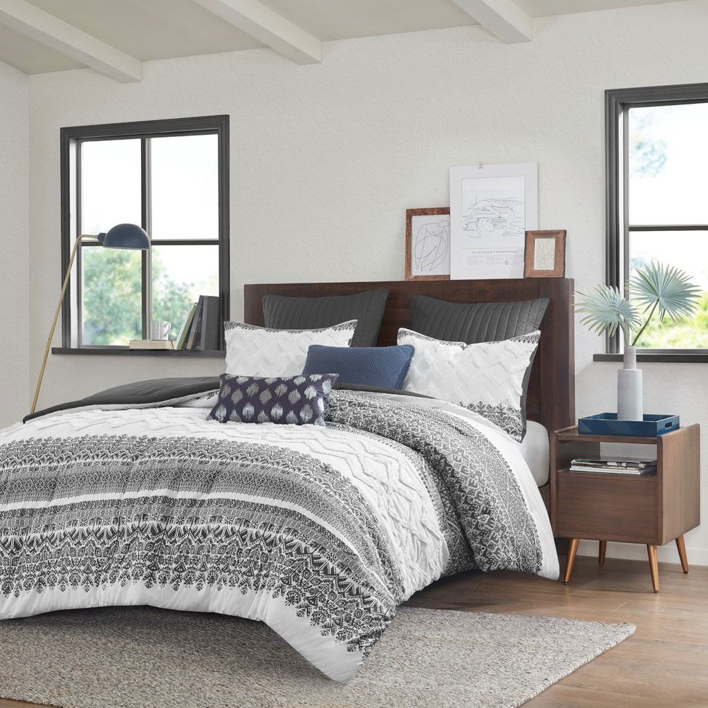 Botanical Comforter Set with Chenille Tufting