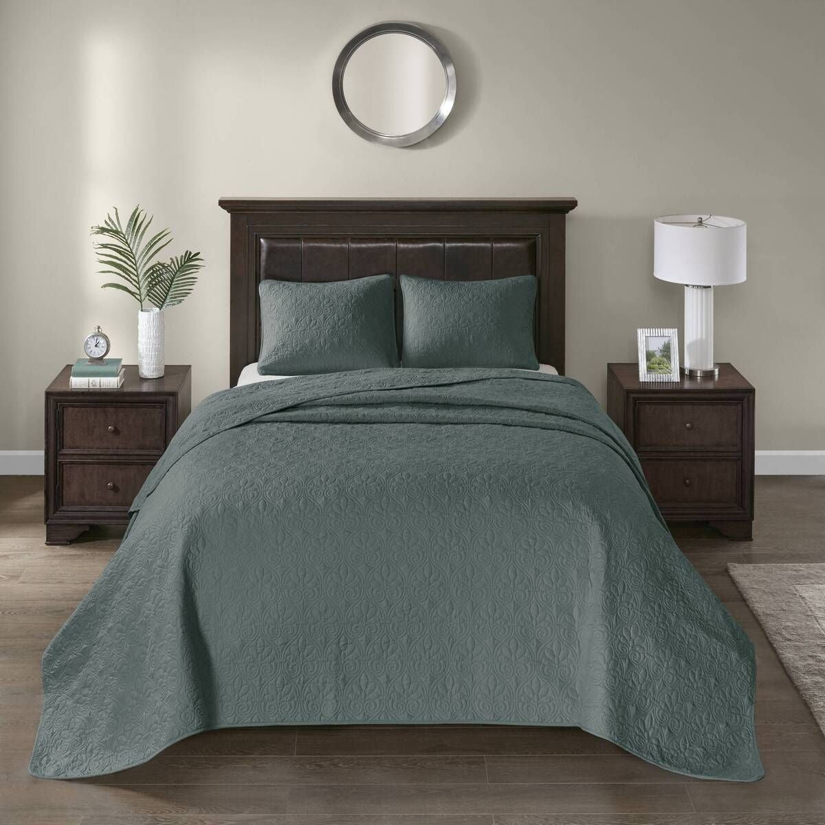 Balsam Green Reversible Quilt Set with Patterned Stitching