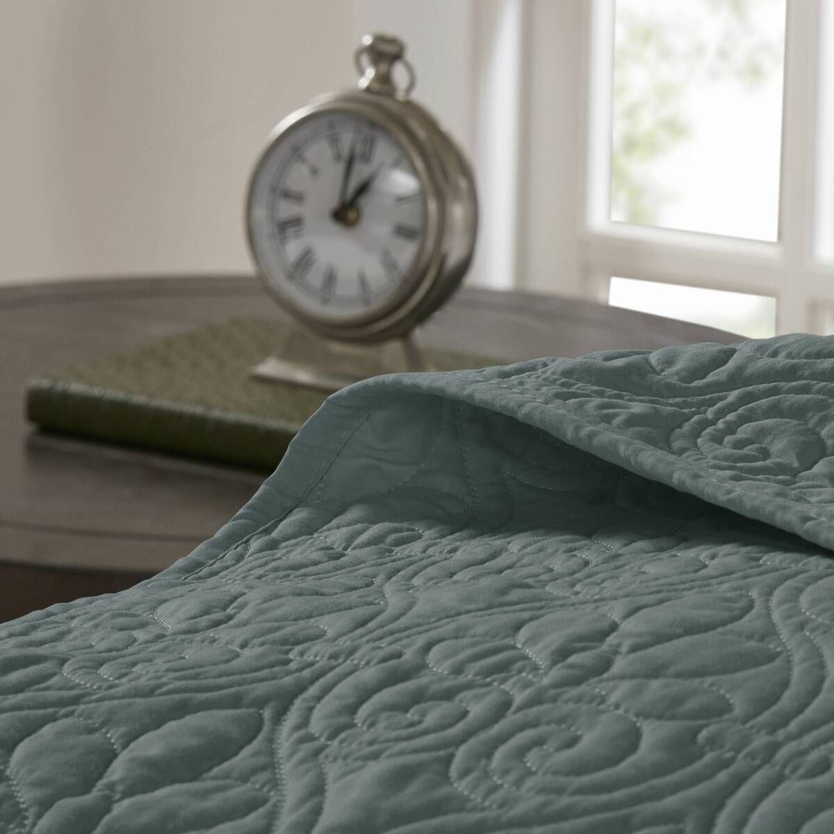 Balsam Green Reversible Quilt Set with Patterned Stitching