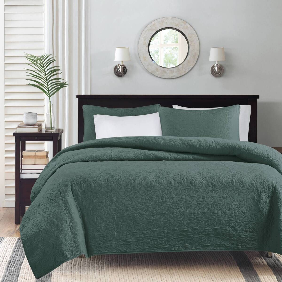 Balsam Green Reversible Quilt Set with Patterned Stitching