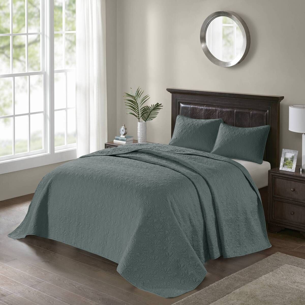 Balsam Green Reversible Quilt Set with Patterned Stitching