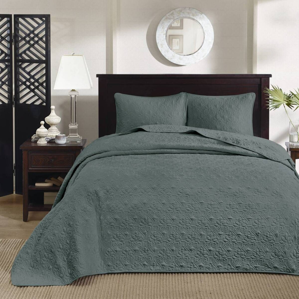Balsam Green Reversible Quilt Set with Patterned Stitching