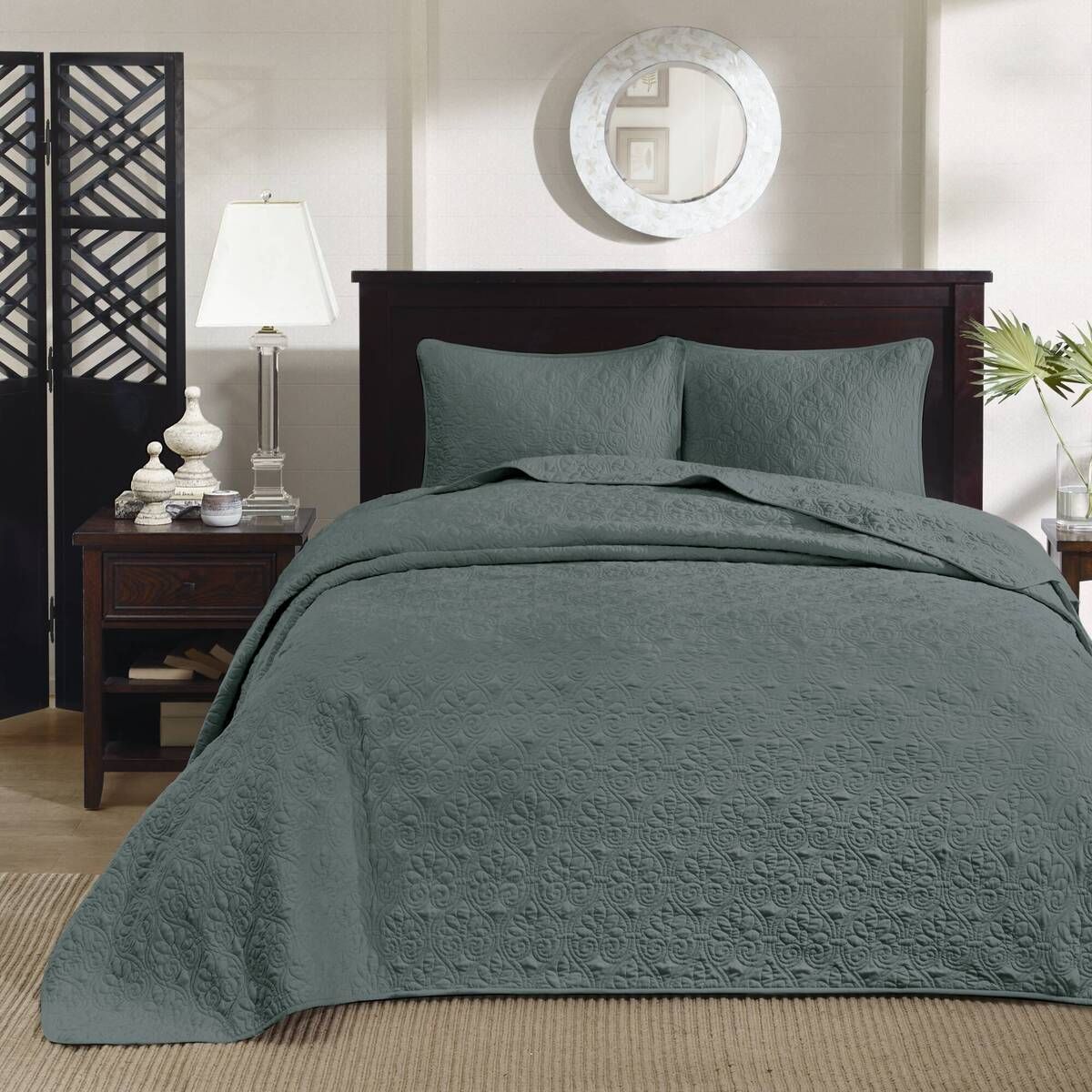 Balsam Green Reversible Quilt Set with Patterned Stitching