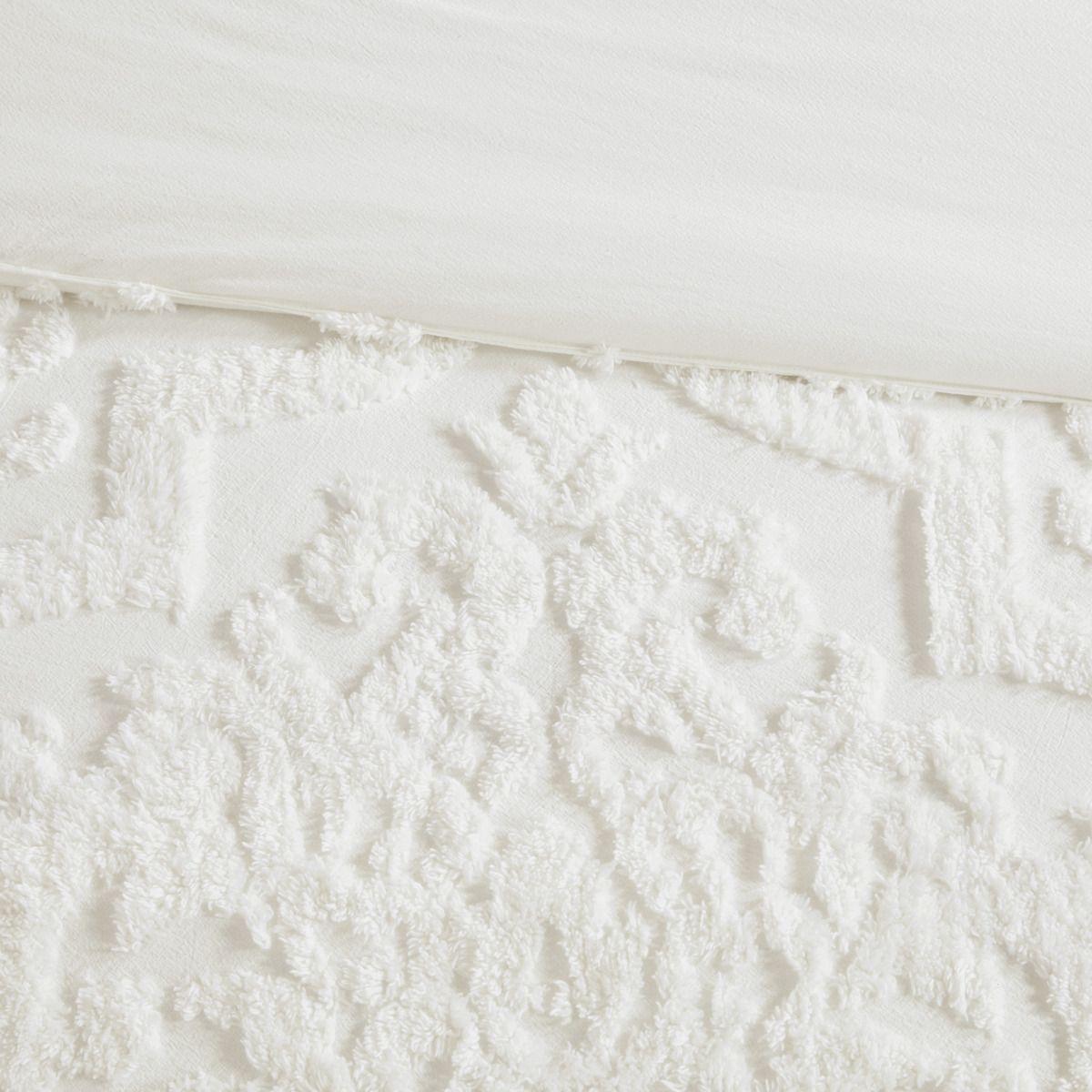 Off-White Tufted Damask Comforter Set