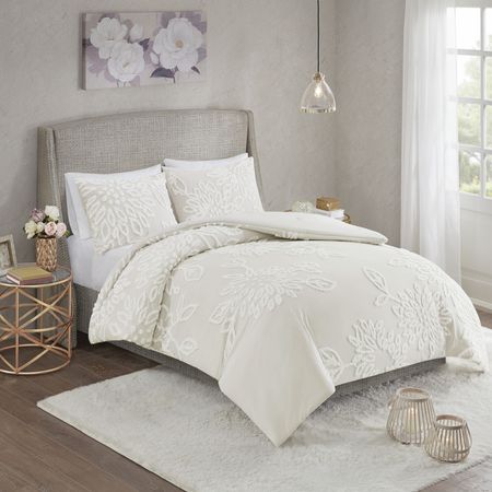 Off-White Tufted Floral Comforter Set