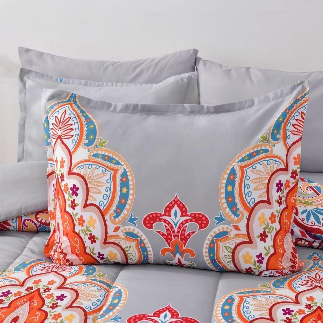 Three-Piece Duvet Cover and Pillowcase Set