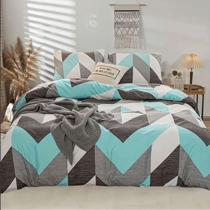 Coordinated Queen Comforter and Pillowcase Set