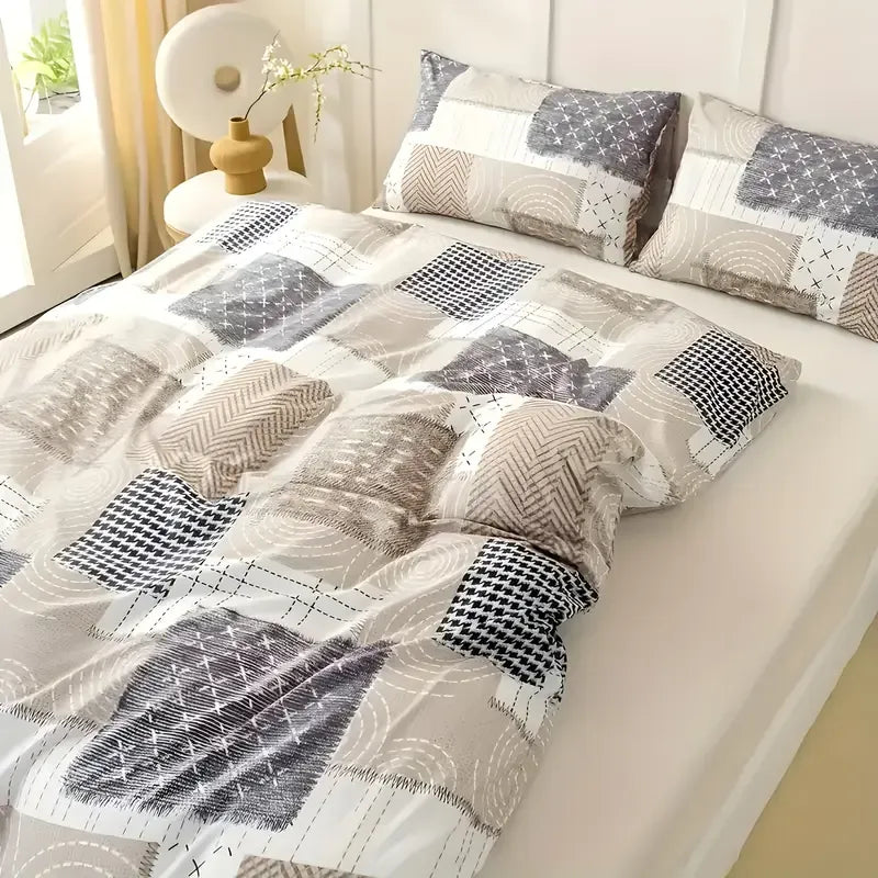 Coordinated Queen Comforter and Pillowcase Set