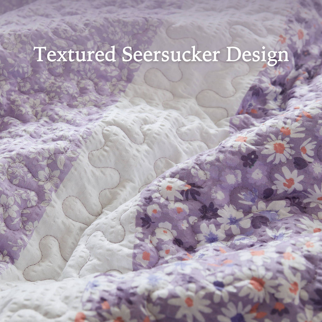 Floral Seersucker Quilt Set with Coordinating Pillow