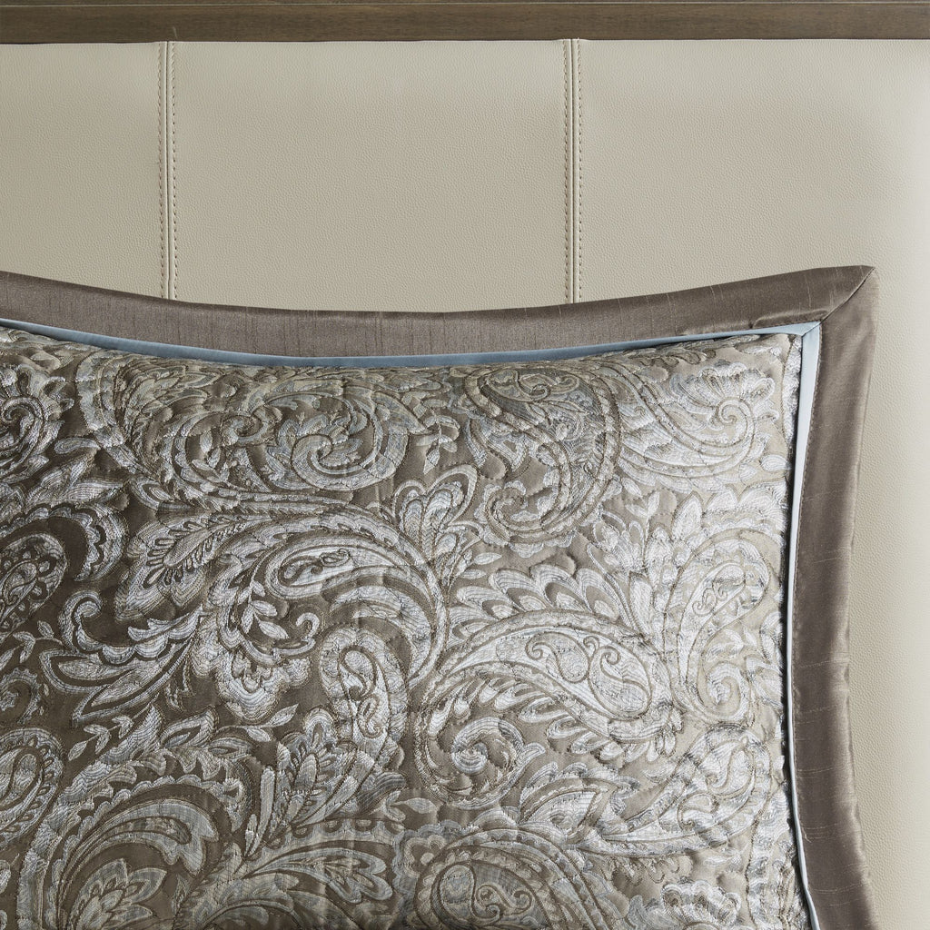 Reversible Jacquard Paisley Bedspread Set