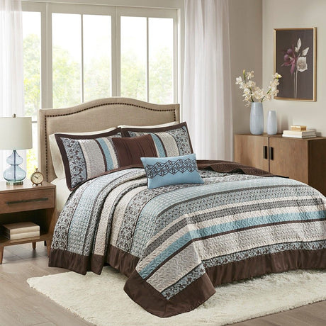 Blue Reversible Jacquard Quilt Set with Accent Pillows