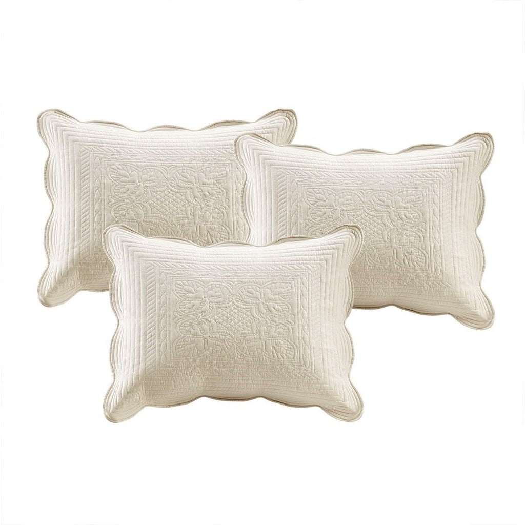 Cream Reversible Daybed Set with Scalloped Edges