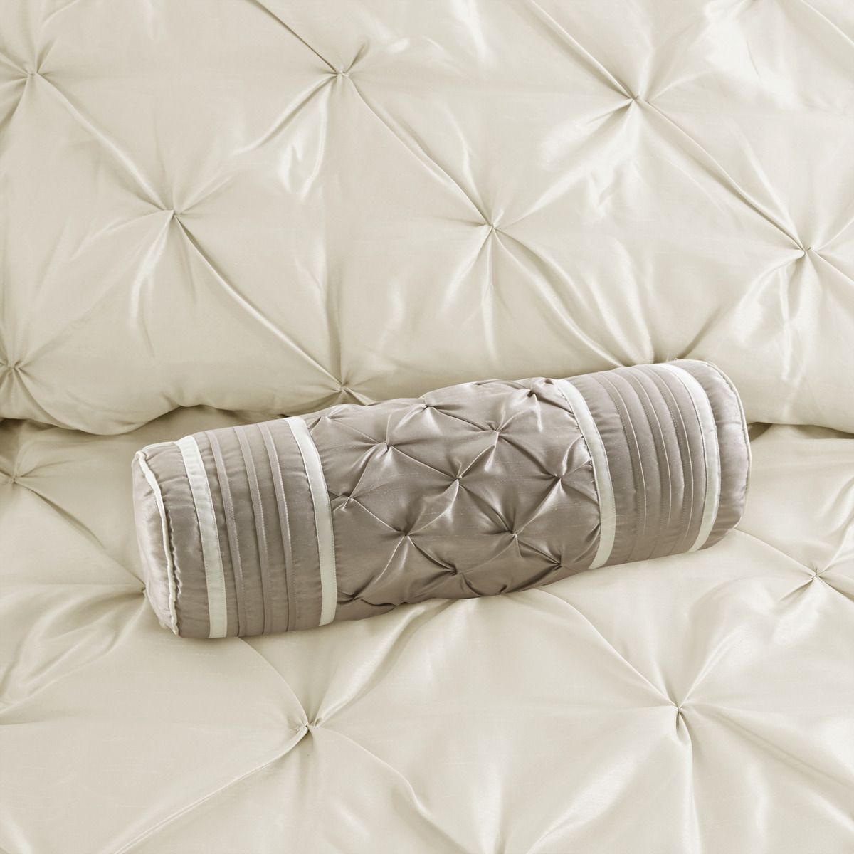 Ivory Tufted King Comforter Ensemble