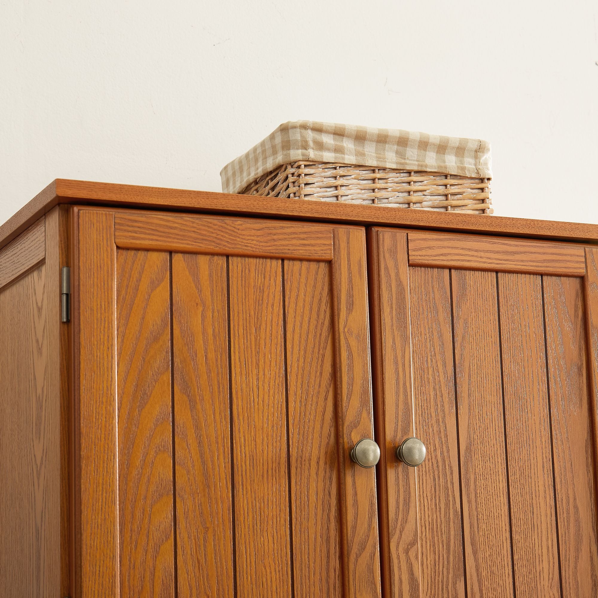 Contemporary Tall Storage Cabinet with 4 Compartments and Elegant Design