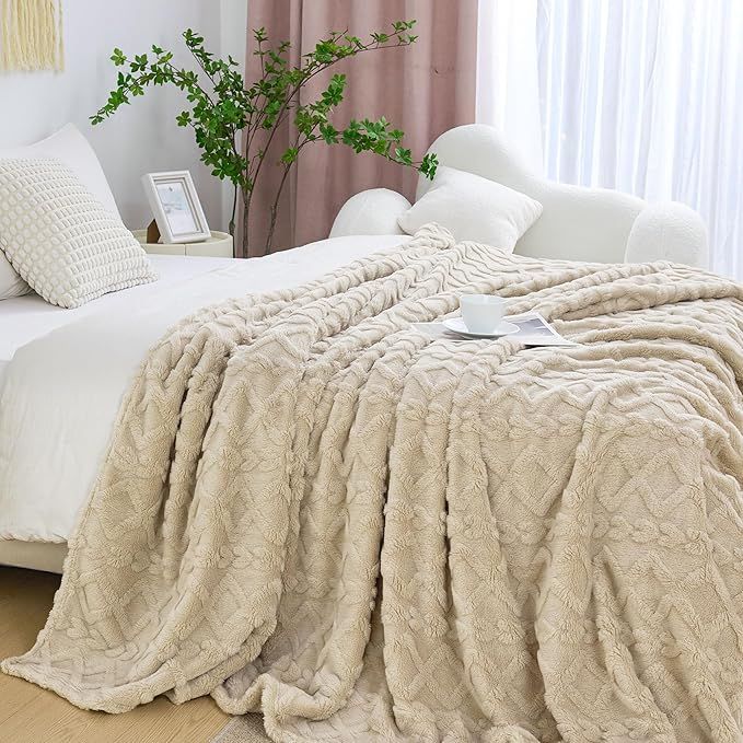 Aganear Soft Lightweight Throw Blanket