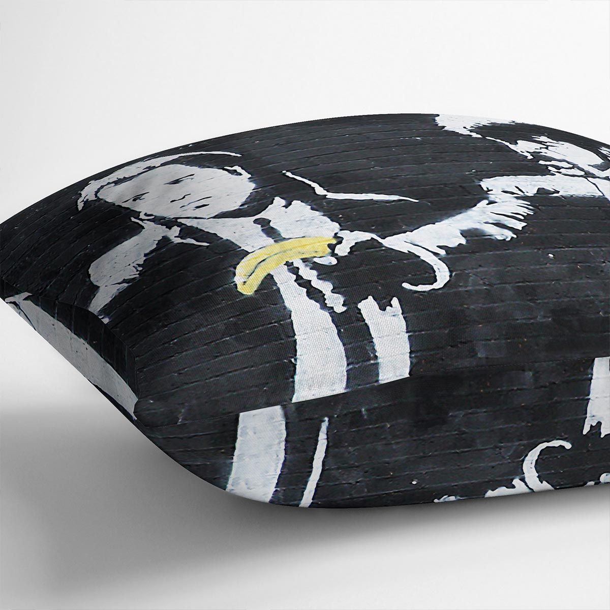 Banksy Pulp Fiction Banana Guns Cushion - everyday Home Decor with Metal Zipper