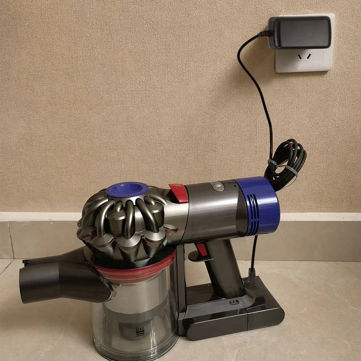 Dyson V6 V7 V8 Battery Charger with Safety Protections