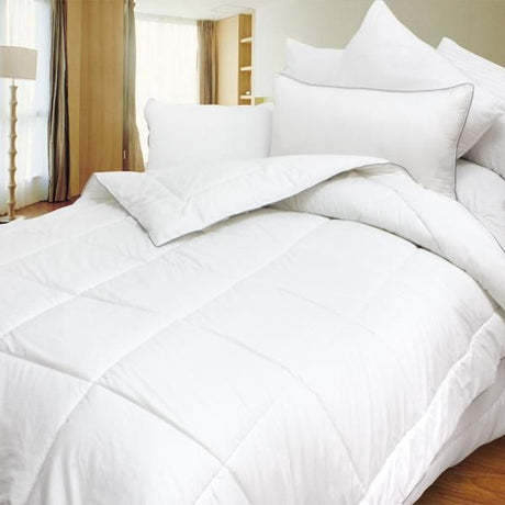 Luxurious Down Alternative Comforter – Twin Size