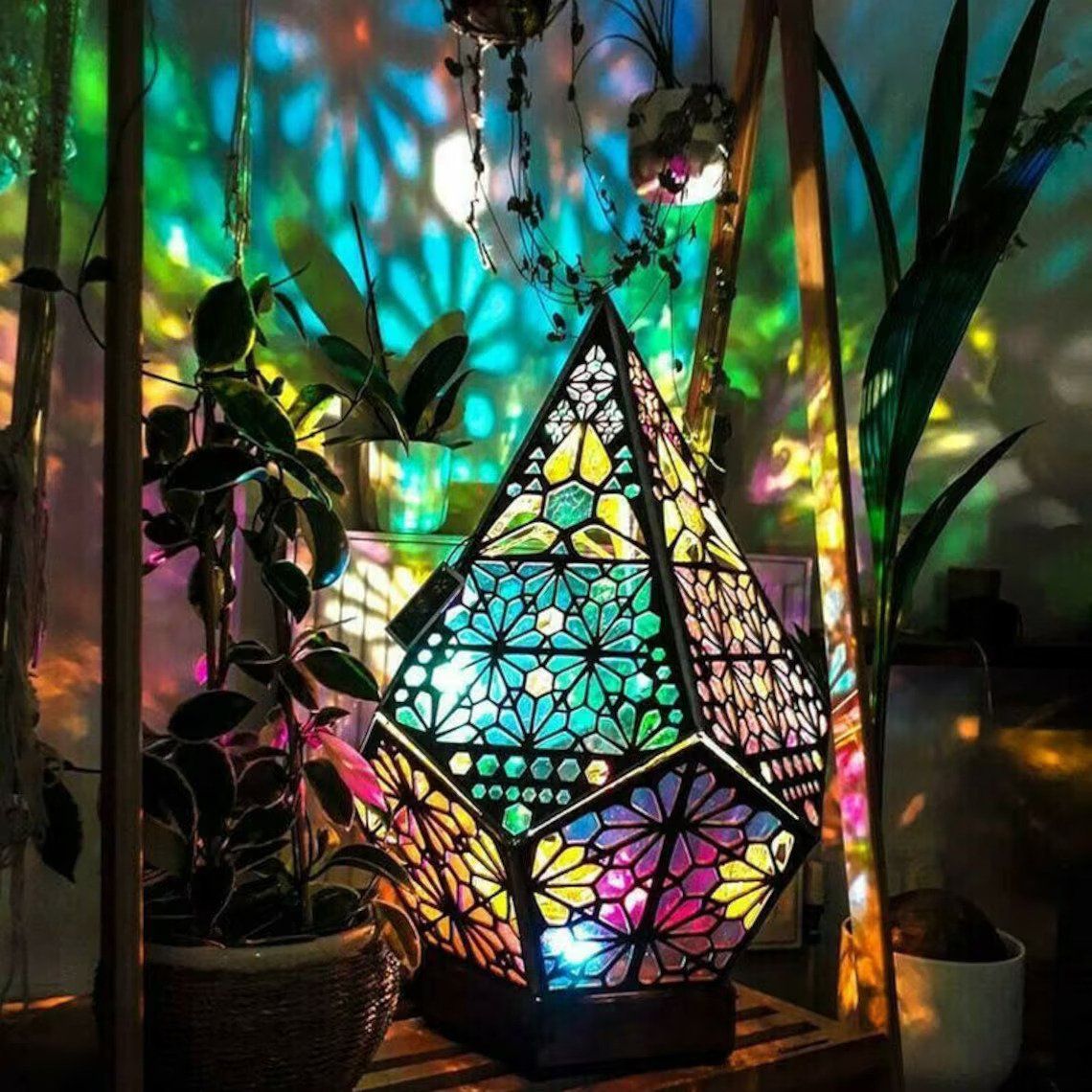 Bohemian Polar Star Projection Table Lamp