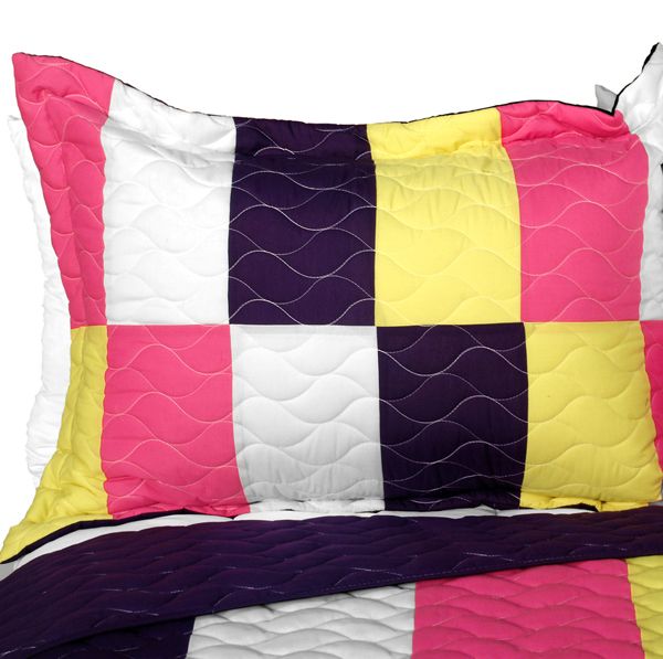 Dressing Case Patchwork Quilt and Sham Set