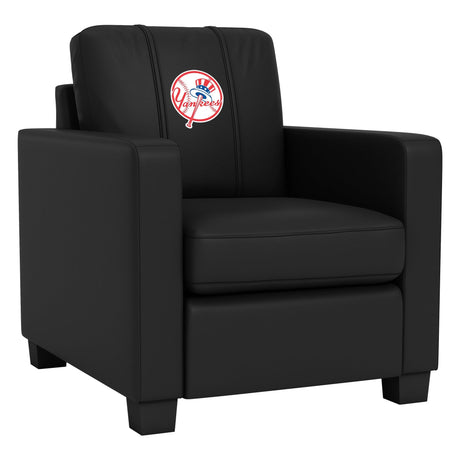 New York Yankees Dyno Stationary Club Chair