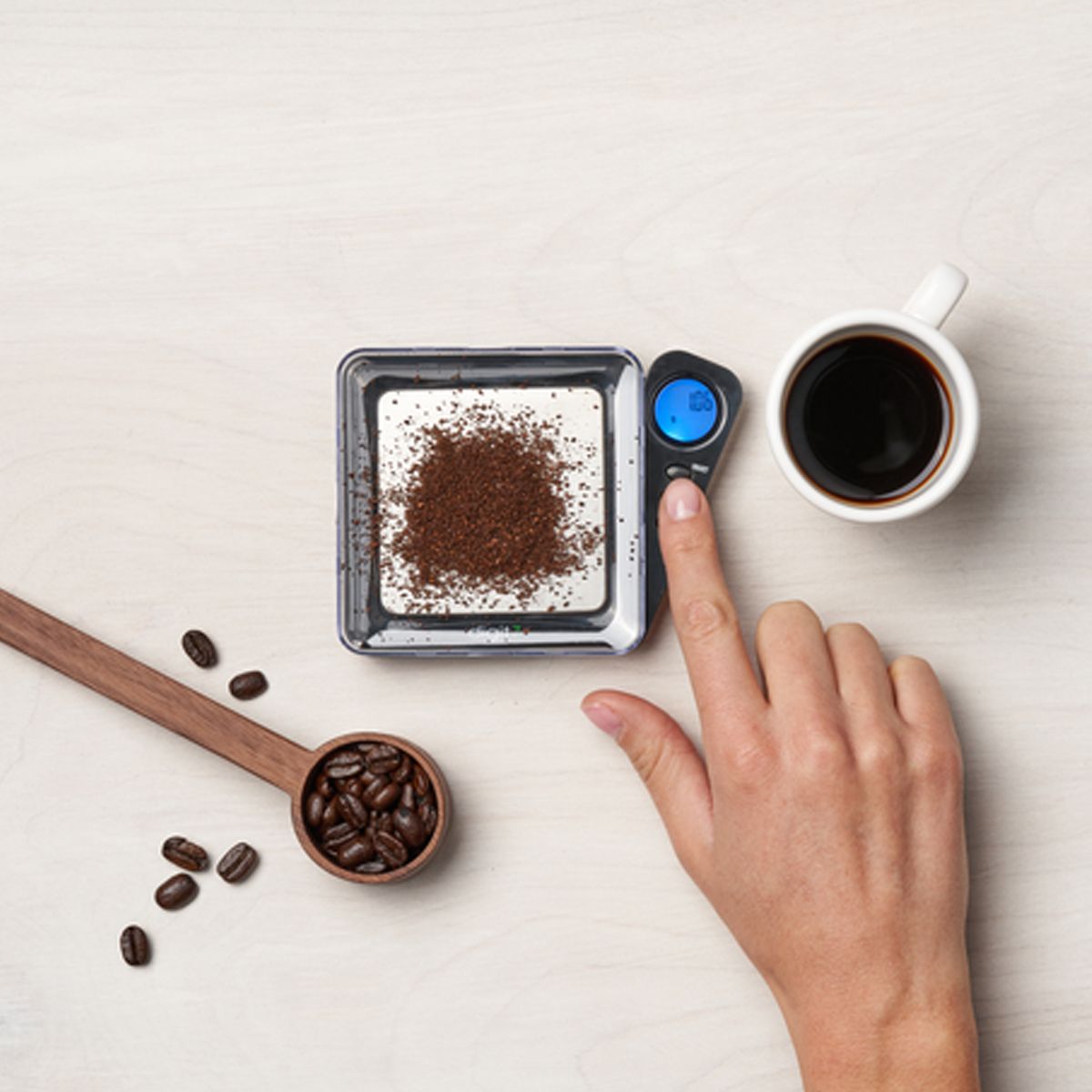 Digital Pocket Scale with Swing-Out Backlit Display