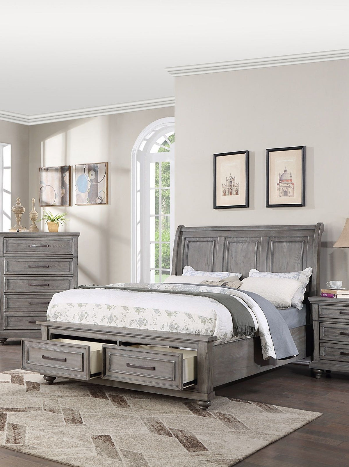 Vintage-Inspired Eastern King Sleigh Bed with Storage