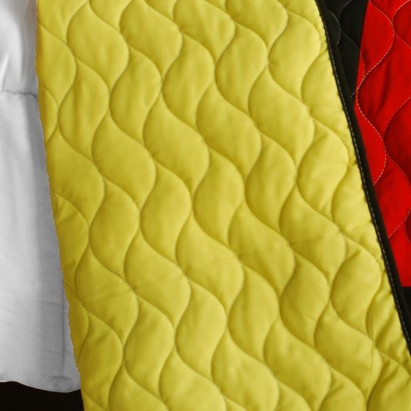 Flying Chess Vermicelli-Quilted Patchwork Set