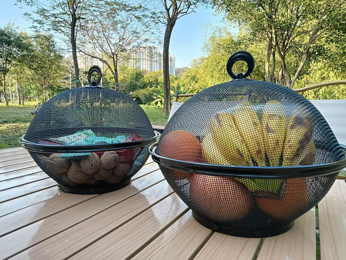 Covered Apple Fruit Baskets for Display and Rinsing