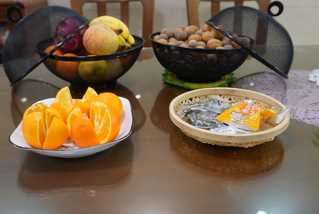 Covered Apple Fruit Baskets for Display and Rinsing