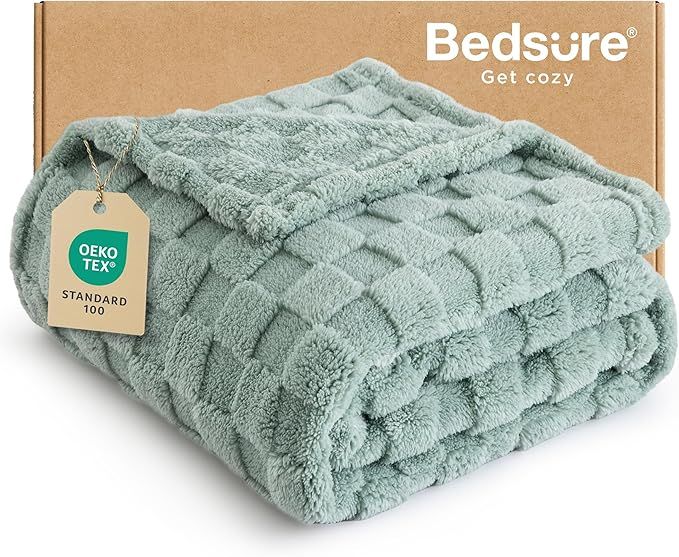 CozyCheck Soft Checkered Throw Blanket
