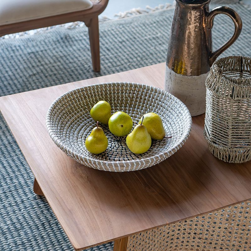 Woven Seagrass Bowls for Bohemian Decor – Two-Tone Brown and Beige