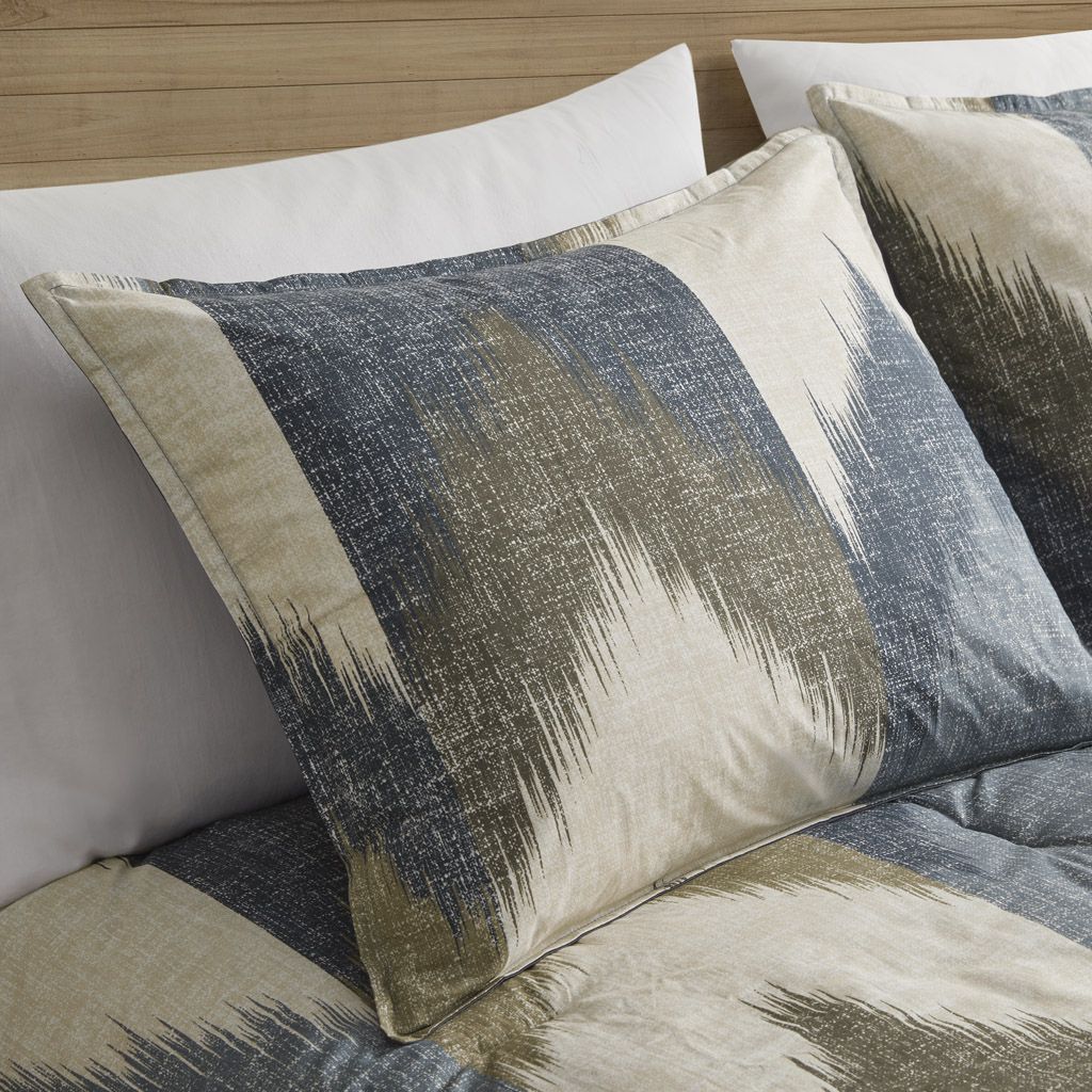 King/Cal King 3-Piece Comforter Mini Set with Ikat Print
