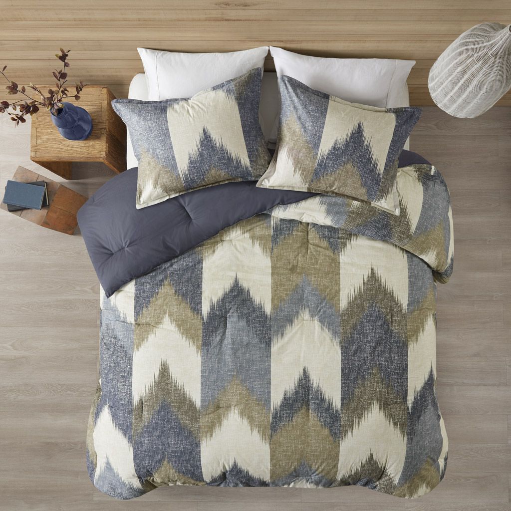 King/Cal King 3-Piece Comforter Mini Set with Ikat Print