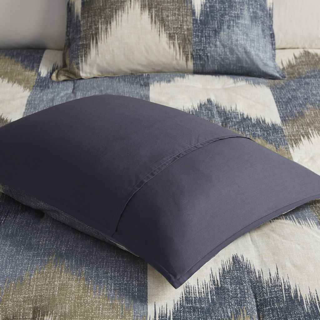 King/Cal King 3-Piece Comforter Mini Set with Ikat Print