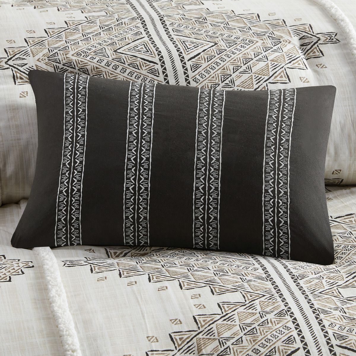King/Cal King 4 Piece Printed Duvet Cover Set with Throw Pillow