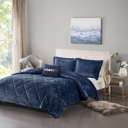 Navy Diamond-Quilted Comforter Set with Accent Pillow