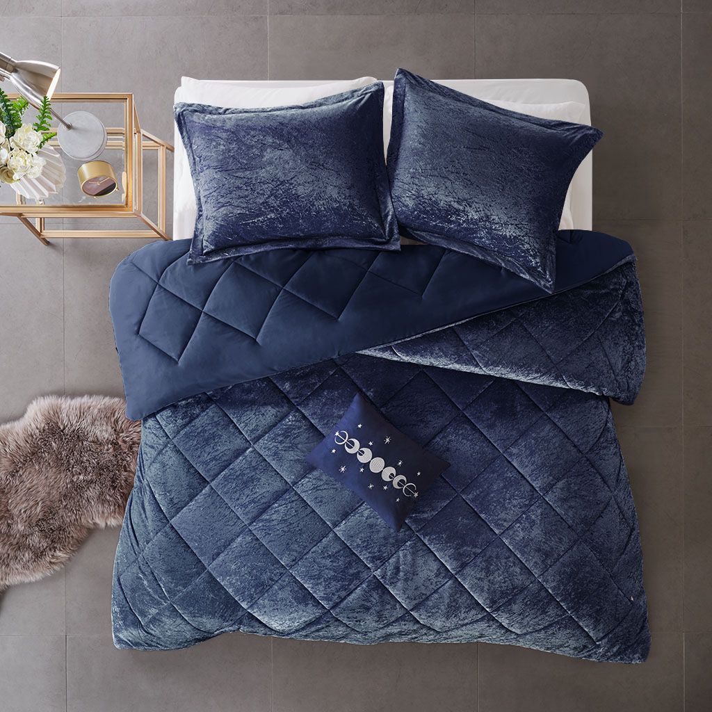 Navy Diamond-Quilted Comforter Set with Accent Pillow