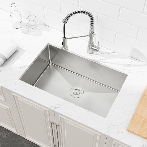 Brushed Single-Bowl Kitchen Sink With Drain Grooves