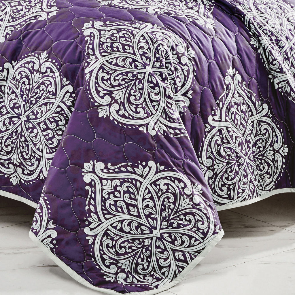 Lachlan Three-Piece Bedspread Set